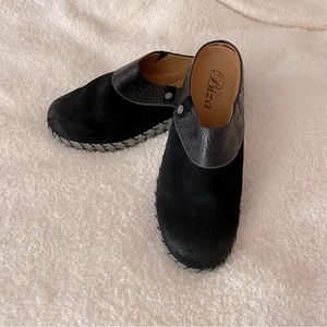Biza Wonder black comfort clogs